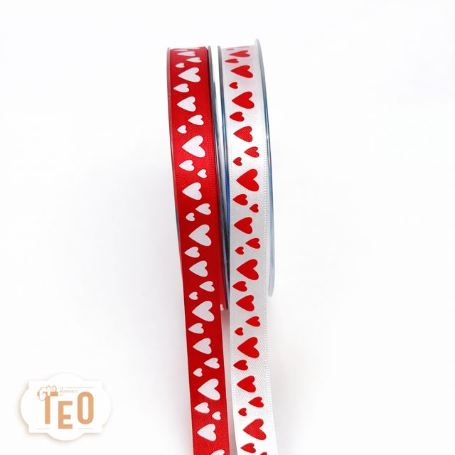 Nastro fantasia cuoricini Nastro in raso fantasia cuoricini - immagine 1