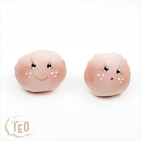 Viso in Tessuto Dipinto a Mano - immagine 1